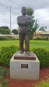 Ray Warren Statue Junee www.destinationsjourney.com