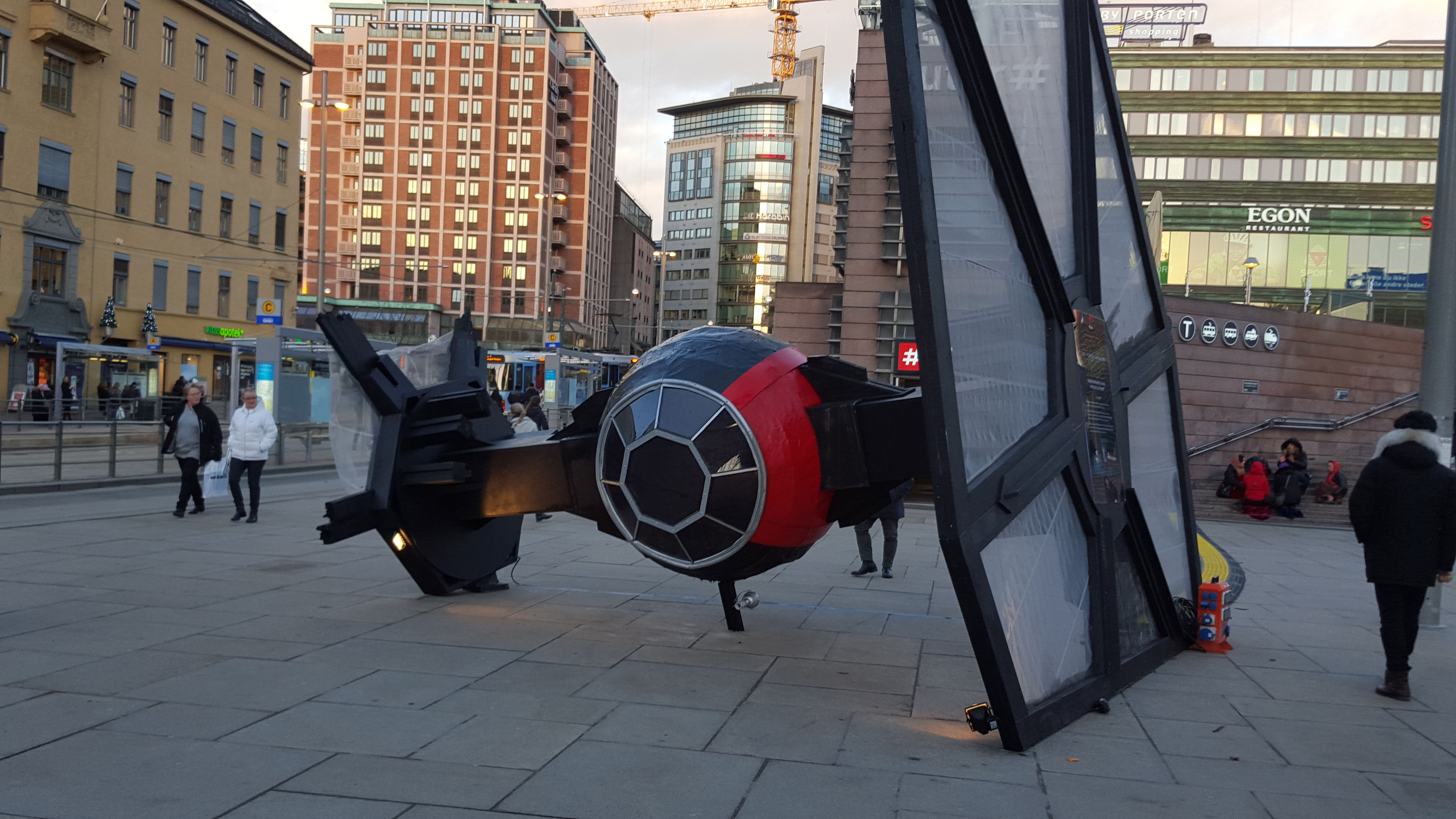 Star Wars Tie Fighter - Oslo Railway Station