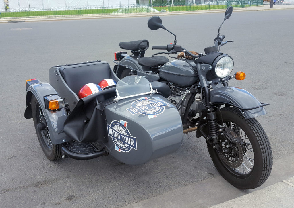 Retro Sidecar Tour of Paris