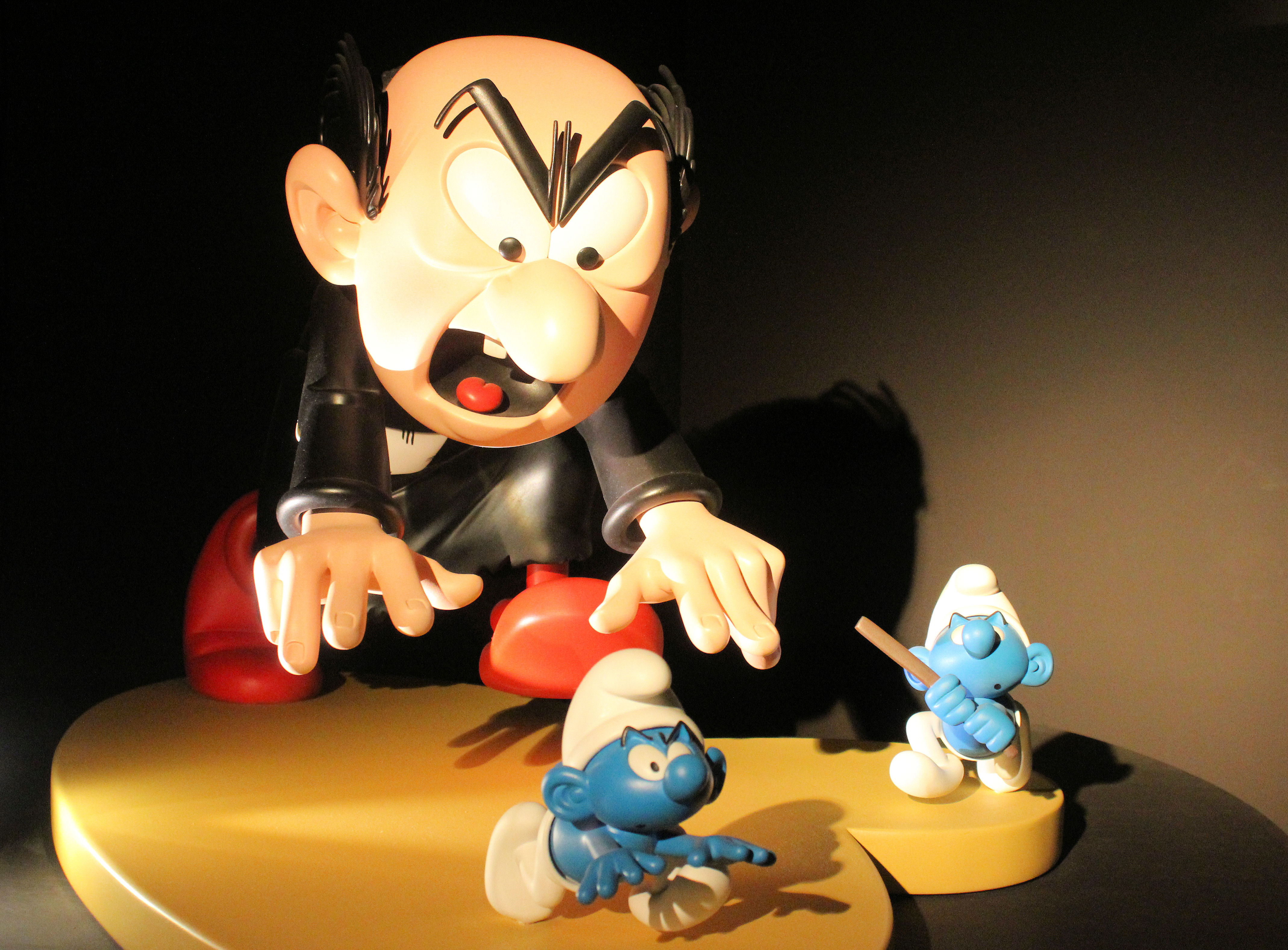 Smurfs and Gargamel at MOOF