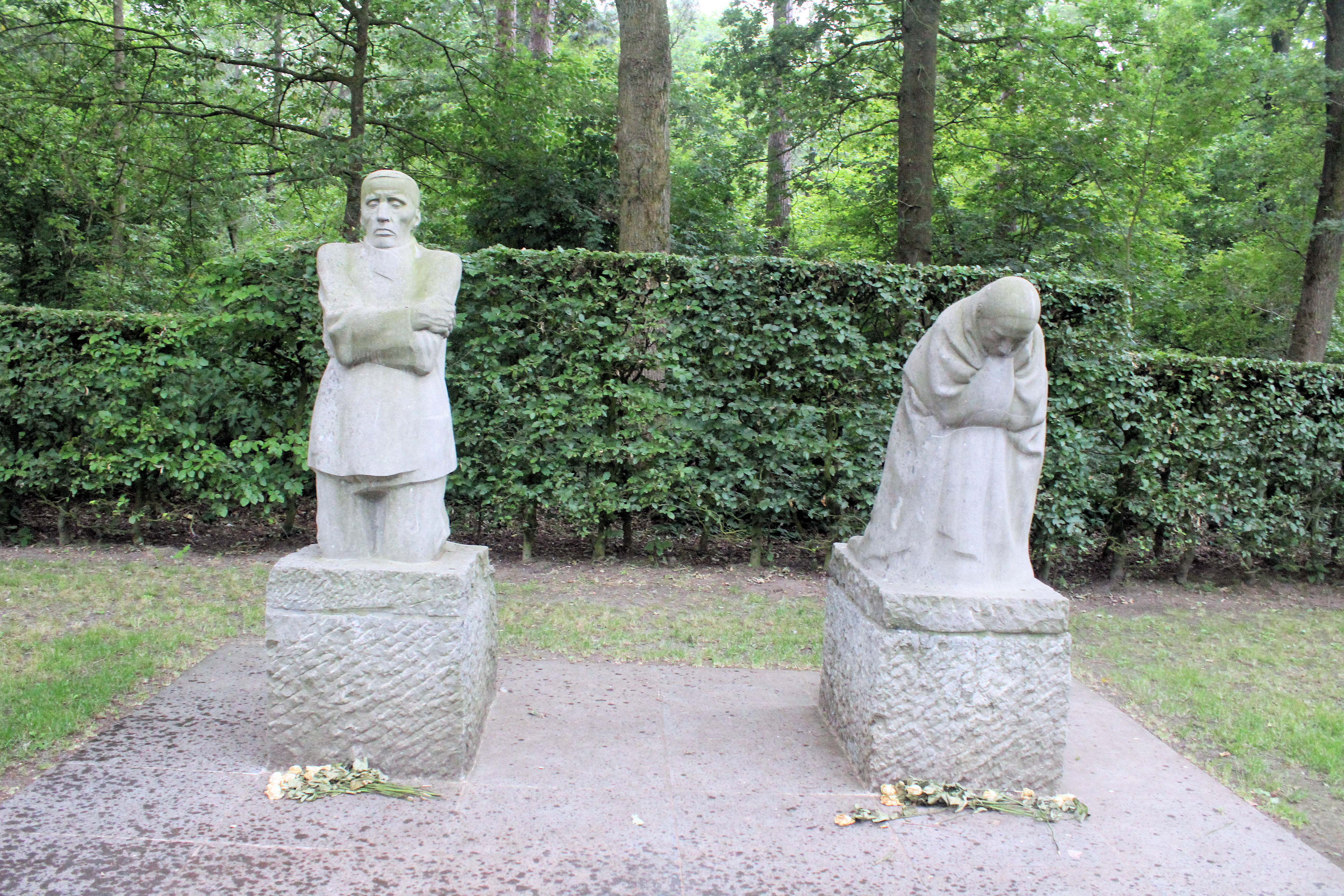 Grieving Parents by Käthe Kollwitz, 