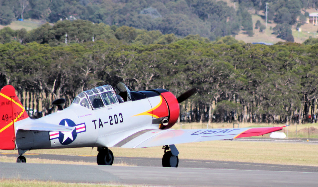 North American T-6 Harvard Wings Over Illawarra 2018 www.destinationsjourney.com