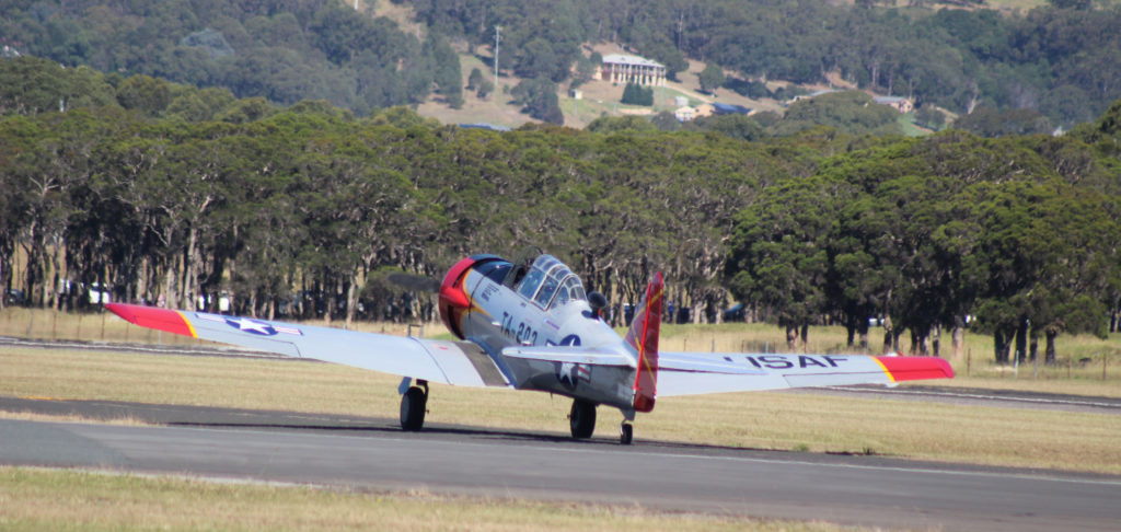 North American T-6 Harvard Wings Over Illawarra 2018 www.destinationsjourney.com