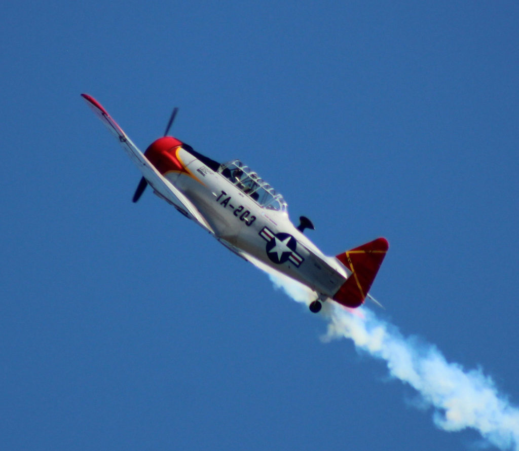 North American T-6 Harvard Wings Over Illawarra 2018 www.destinationsjourney.com