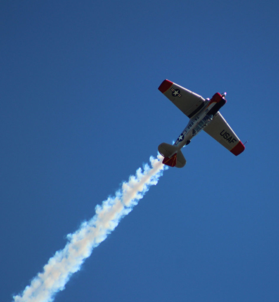 North American T-6 Harvard Wings Over Illawarra 2018 www.destinationsjourney.com