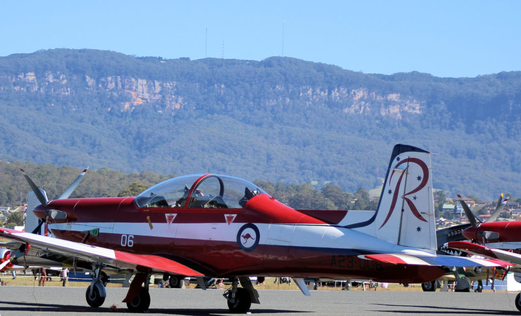 RAAF Roulettes at Wings Over Illawarra 2018