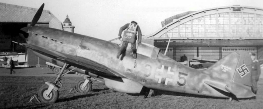 A VG 33 aircraft captured by the Germans and being tested at Rechlin, Germany (1)