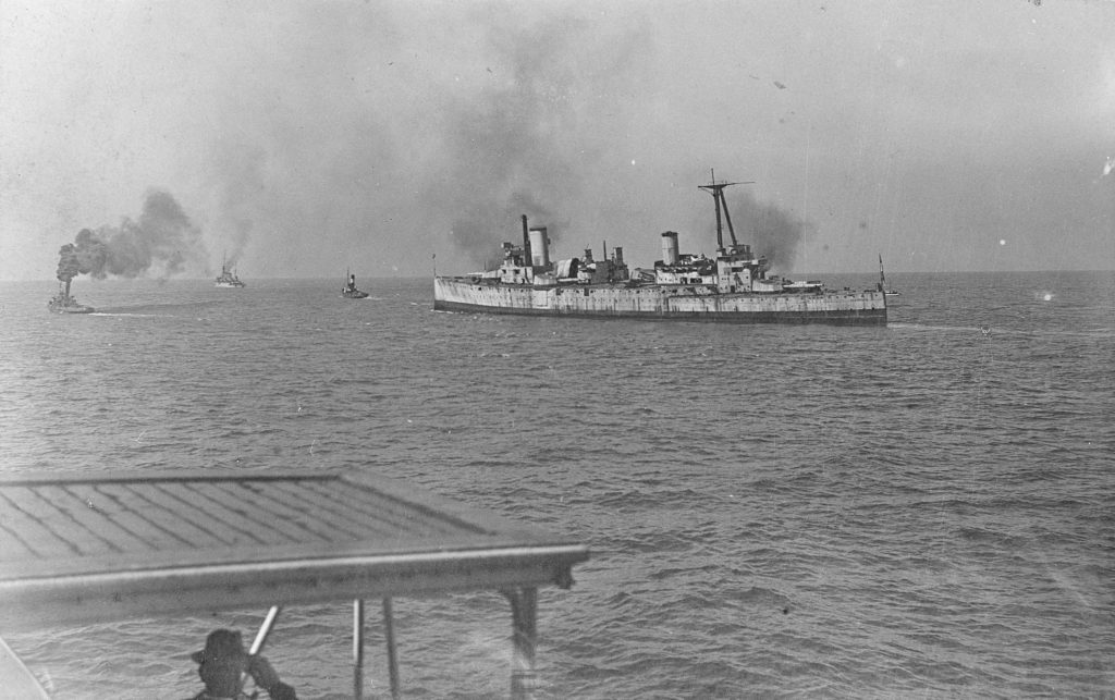 HMAS Australia (I), scuttling off Sydney, 12 April 1924