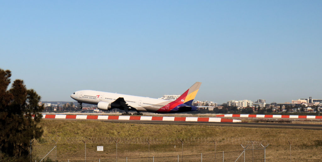 Asiana Airlines HL7739 Boeing 777-28E(ER) Sydney Airport August 2019