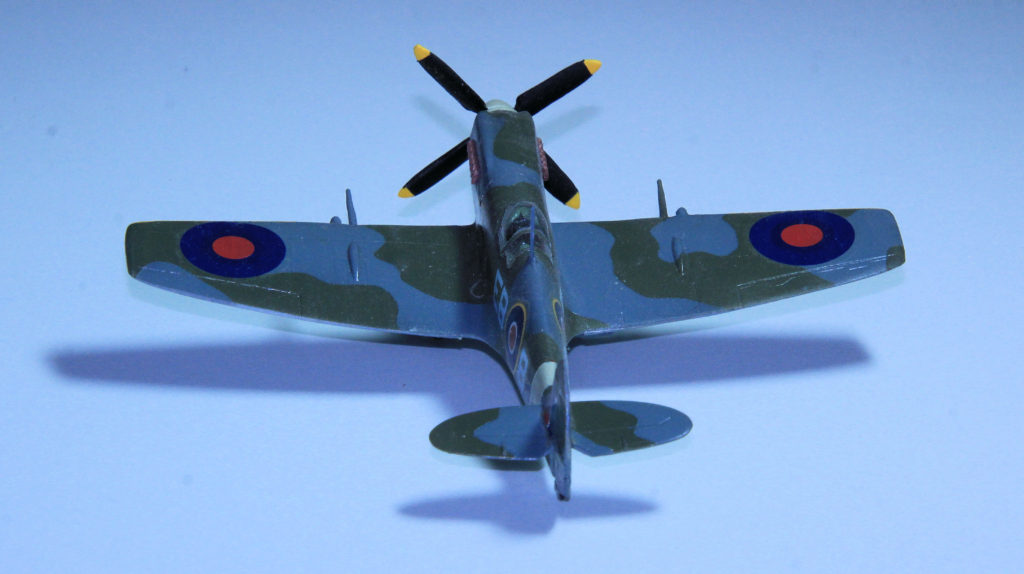 Supermarine Spitfire Mk XII MB882 of 41 Sqn RAF Plastic Model by MNews 1:72 Scale