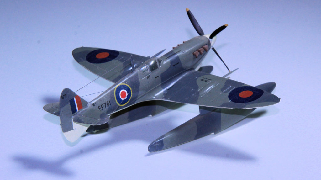 Supermarine Spitfire Floatplane Mk V EP751 Plastic Model 1:72 Scale