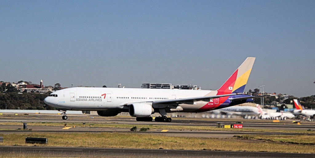 Asiana Airlines HL7739 Boeing 777-28E(ER) Sydney Airport August 2019