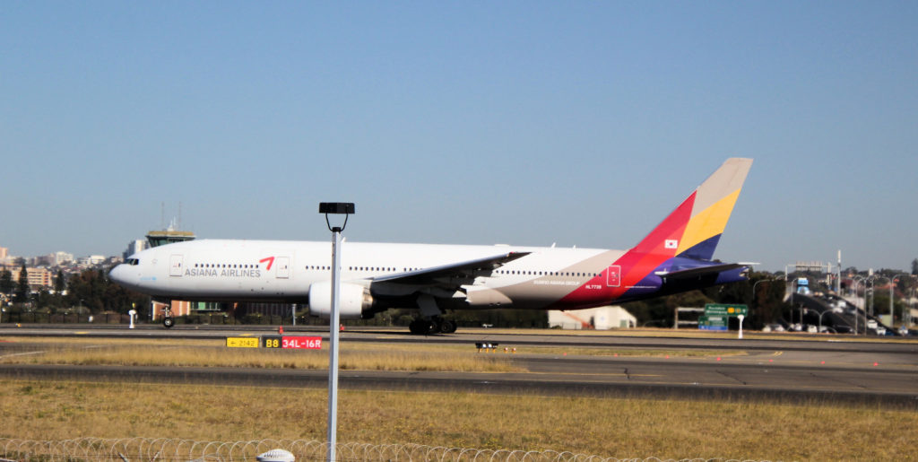 Asiana Airlines HL7739 Boeing 777-28E(ER) Sydney Airport August 2019