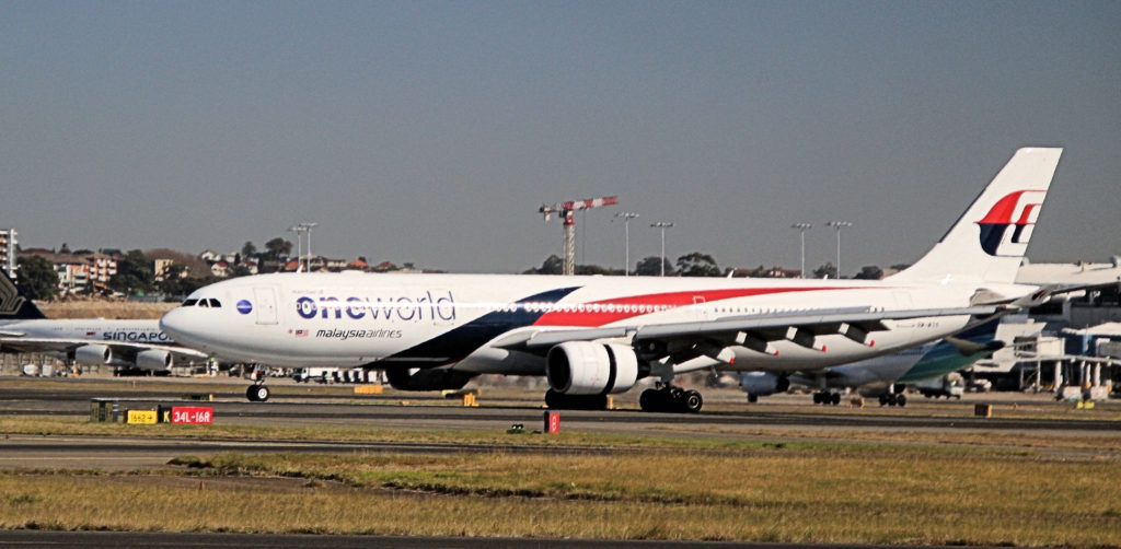 Malaysia Airlines (Oneworld Livery) 9M-MTO Airbus A330-323 Sydney Airport August 2019