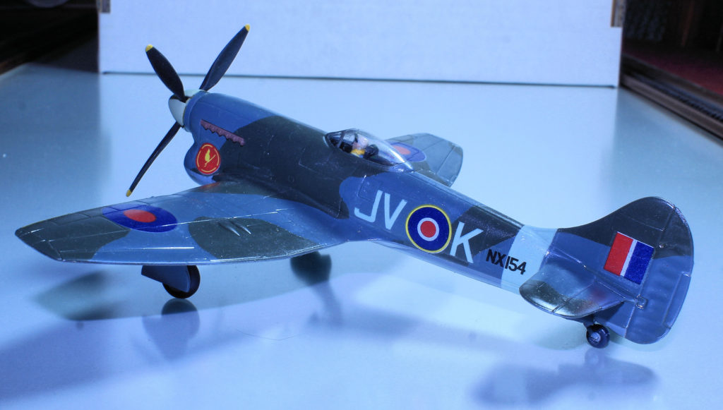 Hawker Tempest Mk.VI of 6 Sqn RAF Nicosia 1945 Model Kit 1:72 Scale