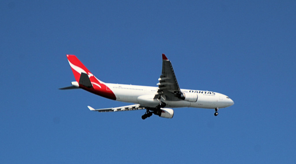 Qantas Airbus A330-202 VH-EBQ