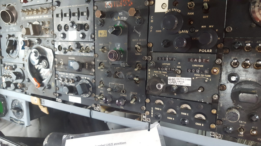 Lockheed SP-2H Neptune A89-2781 RAAF Instruments