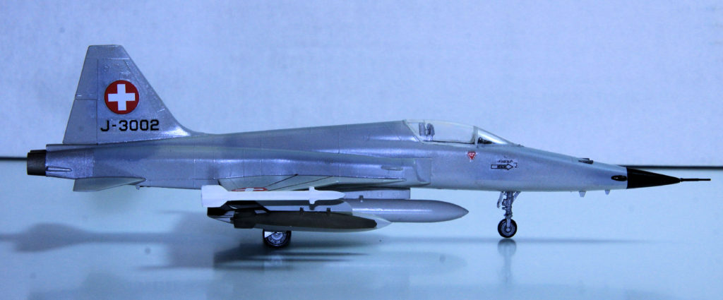 Northrop F-5E Tiger II J-3002 of the Swiss Air Force. Model Kit by Italeri 1/72 Scale