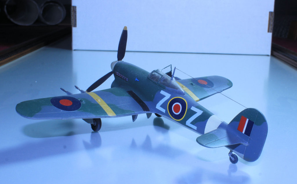 Hawker Typhoon 1b Car-Door 266 Sqn. R7698 / Z-Z (W/Cdr. D.E. Gillam) Duxford 1942 1:72 Scale Model by Pavla