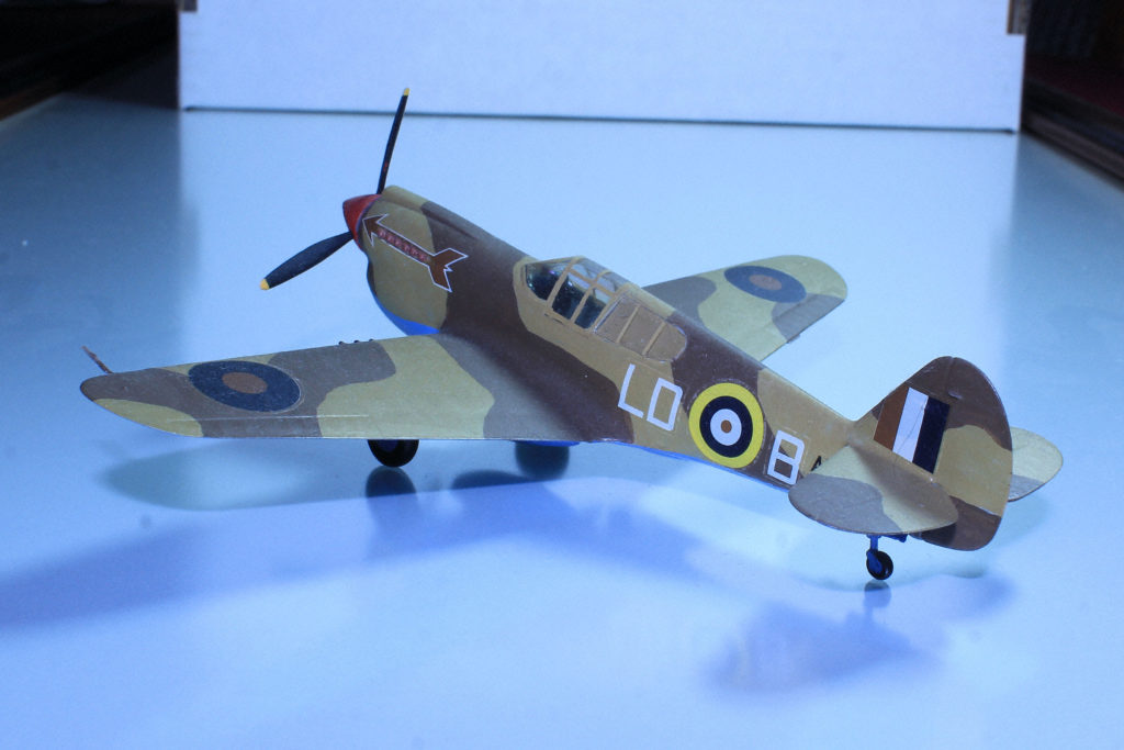 Curtiss Kittyhawk Mk.1 AK919 LD-B 250 Sqn RAF Hasegawa 1/72 Scale Model