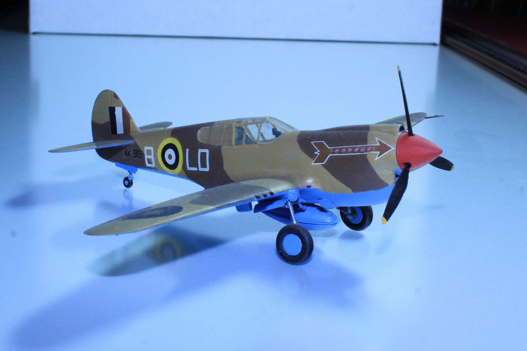 Curtiss Kittyhawk Mk.1 AK919 LD-B 250 Sqn RAF Hasegawa 1/72 Scale Model