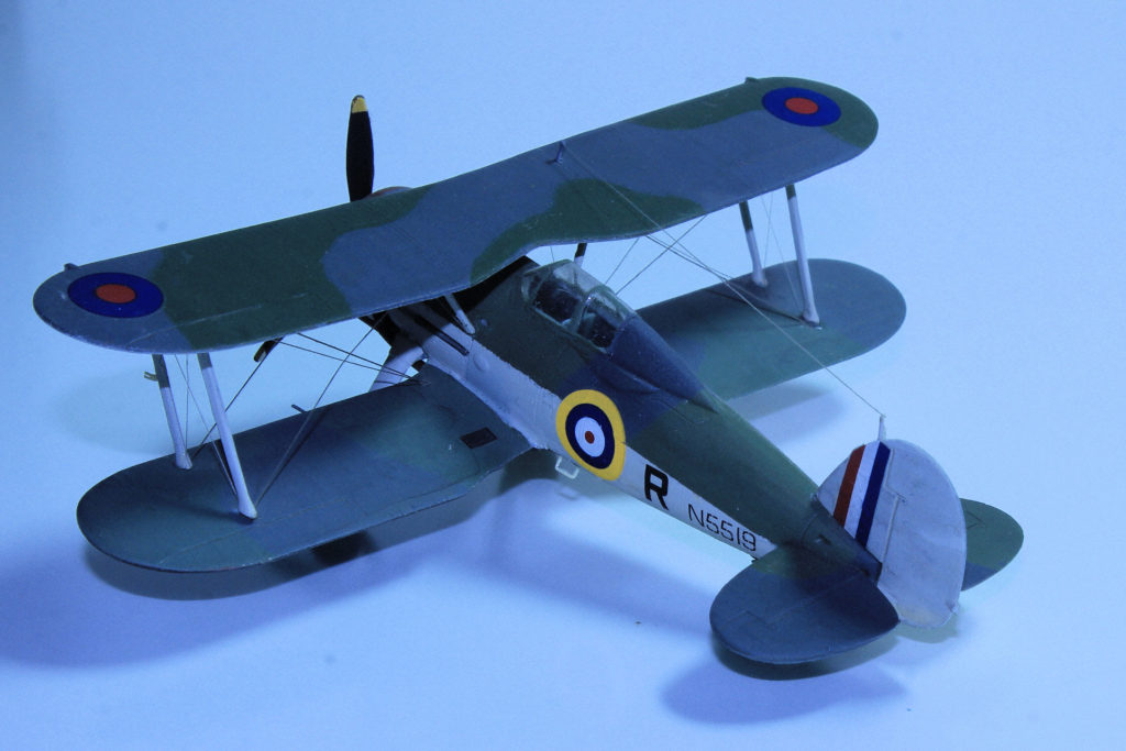 Gloster Sea Gladiator N5519 / R (FLt. George Burges) Hal Far Malta 1940 1/72 Scale Model AZ Models