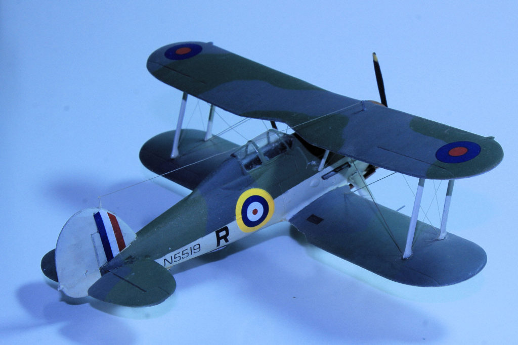 Gloster Sea Gladiator N5519 / R (FLt. George Burges) Hal Far Malta 1940 1/72 Scale Model AZ Models