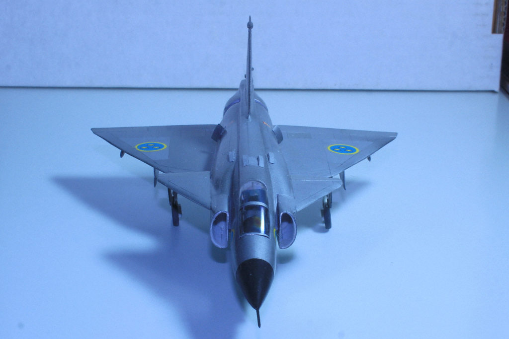 Saab AJ-37 Viggen 1/72 Scale Model by Hasegawa