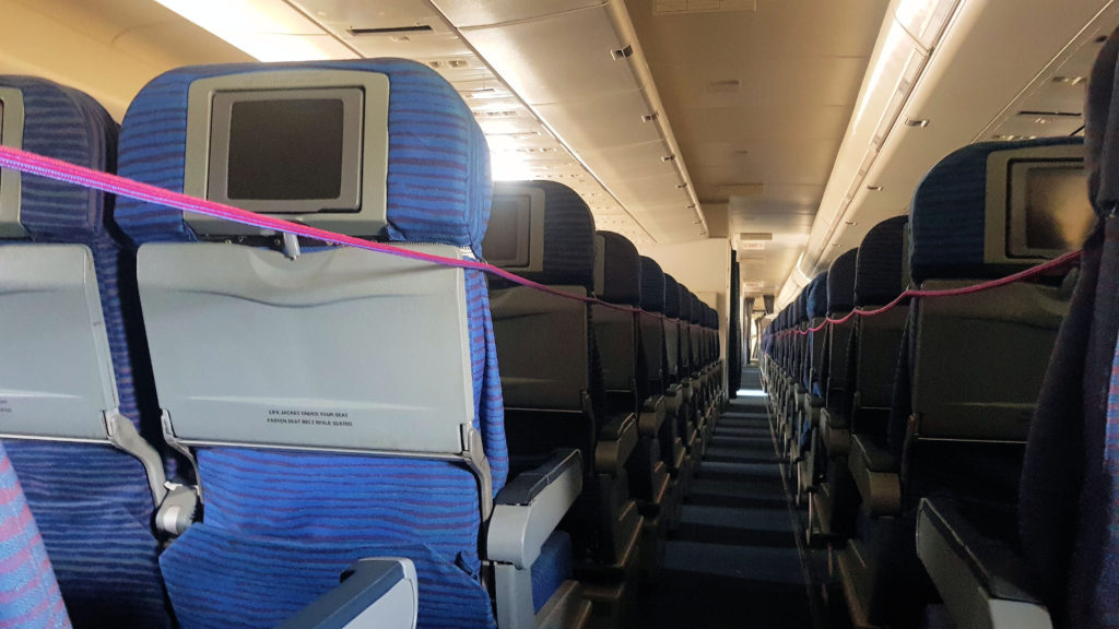 Boeing 747-438 “VH-OJA, City of Canberra” Passenger Cabin