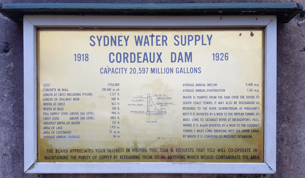 Plaque of the Dam's Specifications