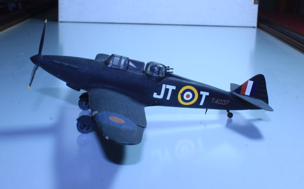 Boulton Paul Defiant of 256 Sqn JT-T RAF Catterick Dec 1940 1/72 Scale Model by Airfix