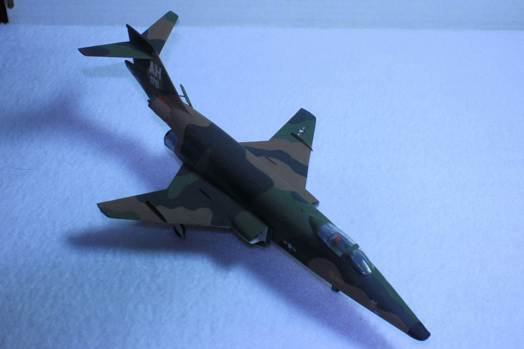 McDonnell-Douglas RF-101C Voodoo USAF 45 TRS, 460 TRW 56176 1/72 Scale Model by Hasegawa