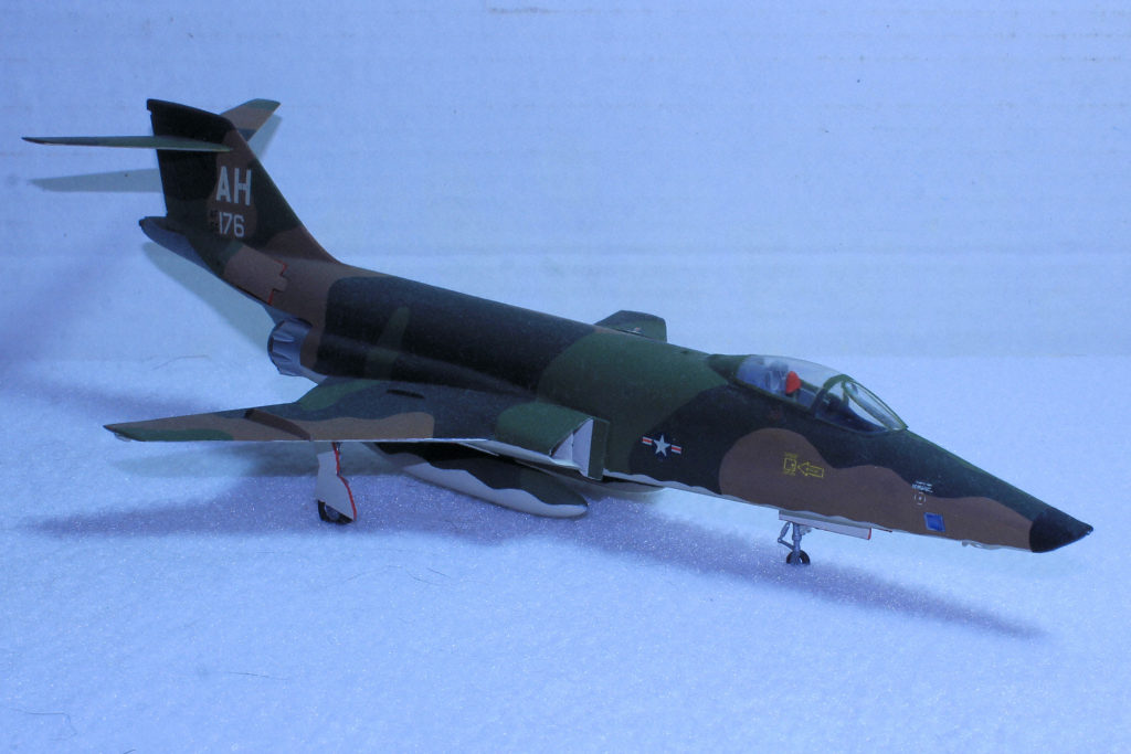 McDonnell-Douglas RF-101C Voodoo USAF 45 TRS, 460 TRW 56176 1/72 Scale Model by Hasegawa