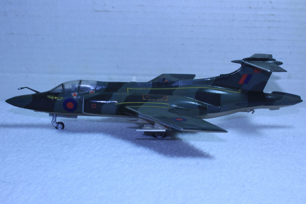 Blackburn Buccaneer Mk 2A 1/72 Model Kit by Frog