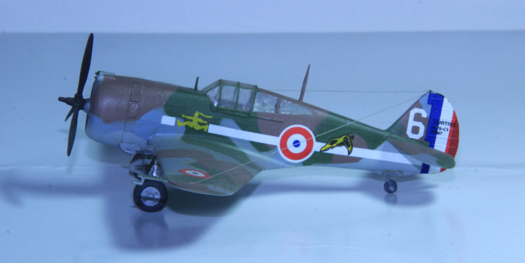 Curtiss P-36/H.75 Hawk Armée de l'Air de Vichy GC 2/4 Lafayette No.267/White 6 (SLt. Camille Plubeau) Casablanca 1941 1/72 Scale Model by Smer