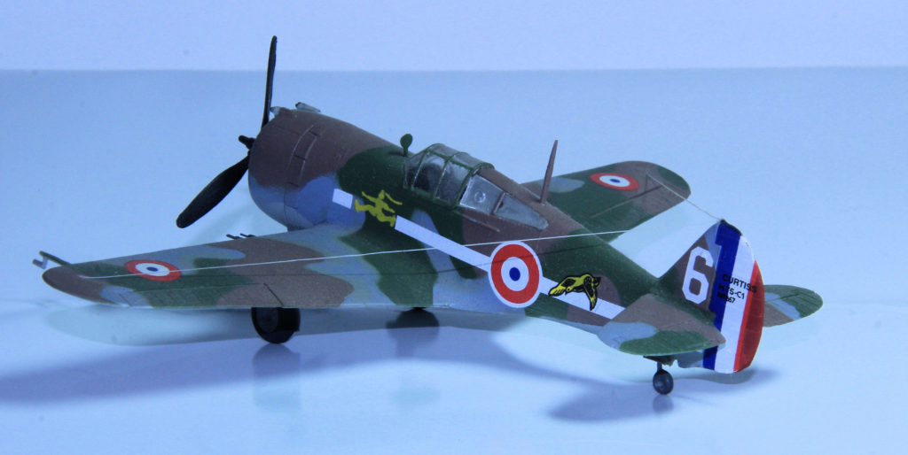 Curtiss P-36/H.75 Hawk Armée de l'Air de Vichy GC 2/4 Lafayette No.267/White 6 (SLt. Camille Plubeau) Casablanca 1941 1/72 Scale Model by Smer