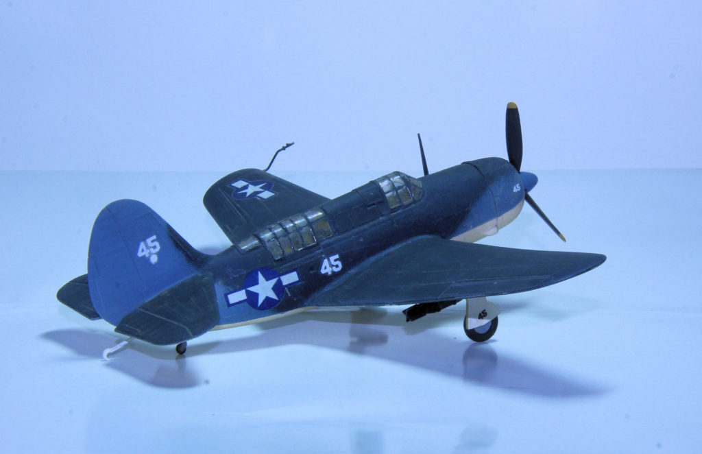 Curtiss SB2C-1 Helldiver Sqn. VB-4 45 USS Hornet 1943 1/72 Scale Model