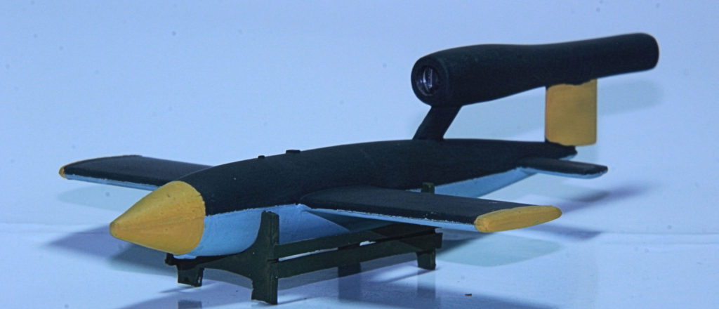 Fieseler Fi 103 V1 Buzz bomb 1/72 Scale Model