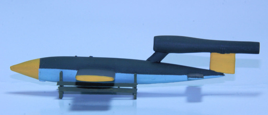 Fieseler Fi 103 V1 Buzz bomb 1/72 Scale Model