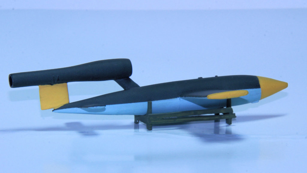 Fieseler Fi 103 V1 Buzz bomb 1/72 Scale Model