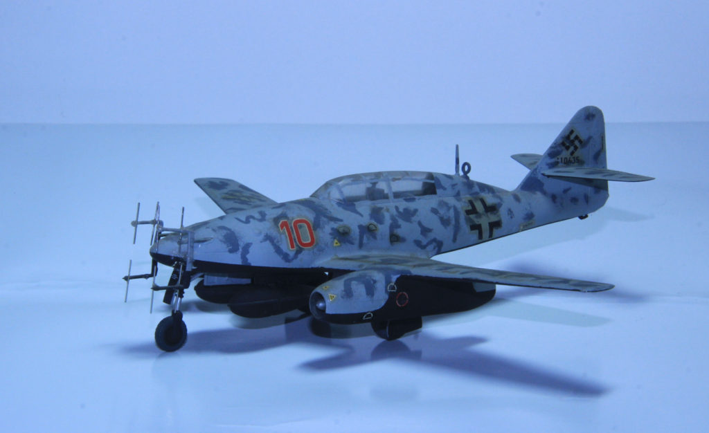 Messerschmitt Me 262 of 10./NJG 11 W.Nr.110635/Red 10 1/72 Scale Model by Hasegawa