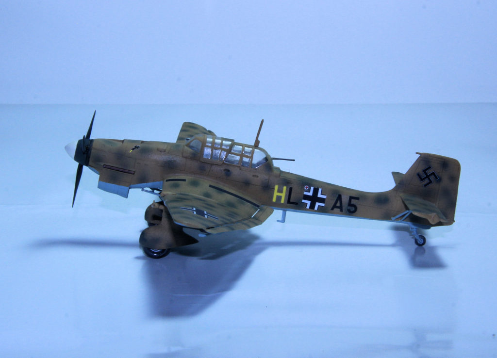 Junkers Ju-87 B2/R2 Dive Bomber 1/72 Scale Model by Italeri 3./St.G 1 A5+HL North Africa 1942