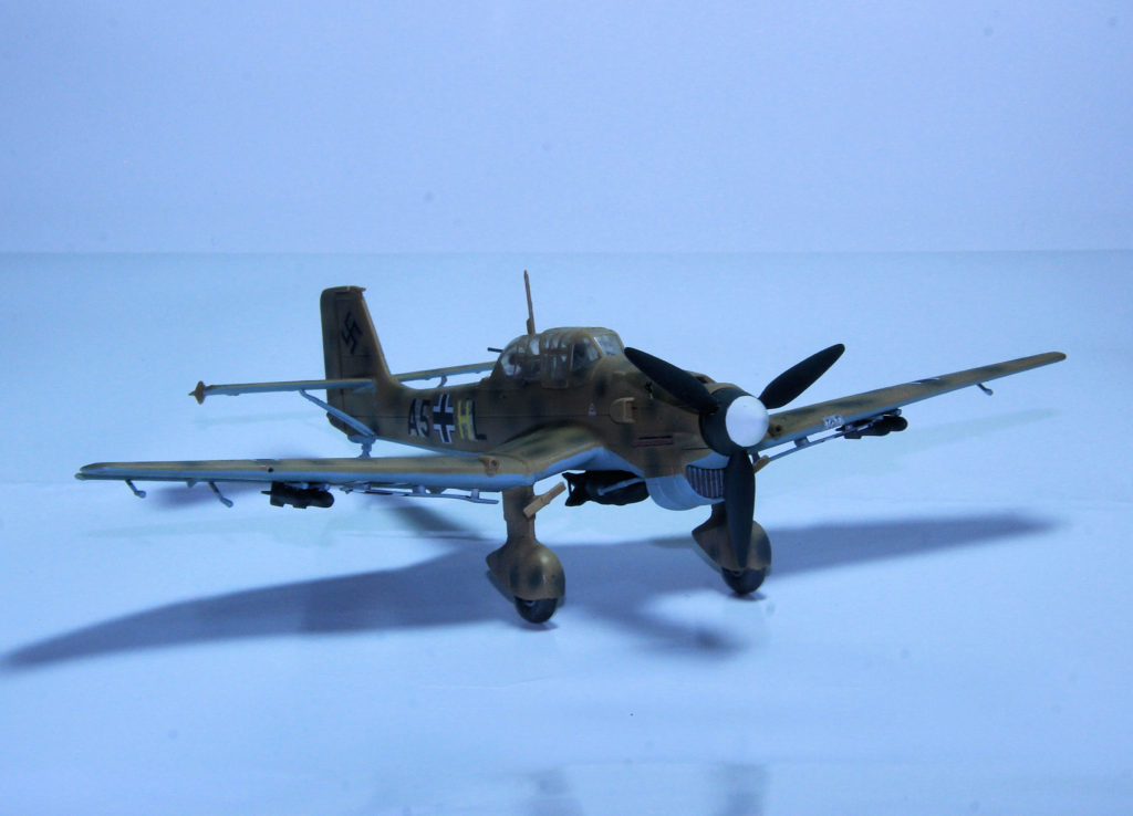 Junkers Ju-87 B2/R2 Dive Bomber 1/72 Scale Model by Italeri 3./St.G 1 A5+HL North Africa 1942