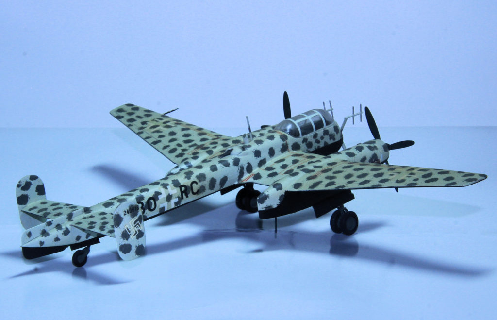 Arado Ar 240C-02 Nightfighter BO+RC 1943 1/72 Scale Model by Revell