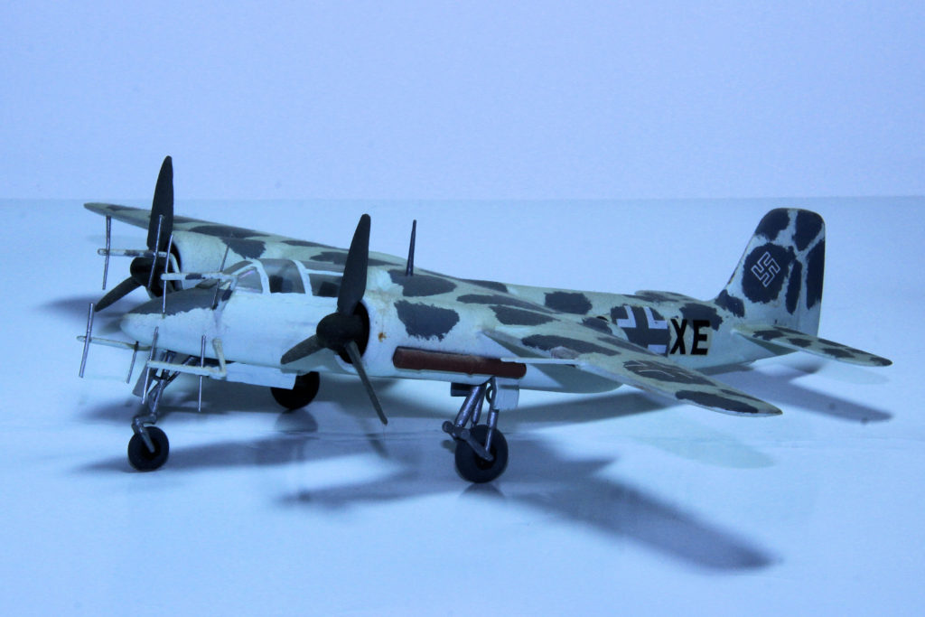 Focke Wulf Ta 154 TQ+XW 1/72 Scale Model by Pioneer 2