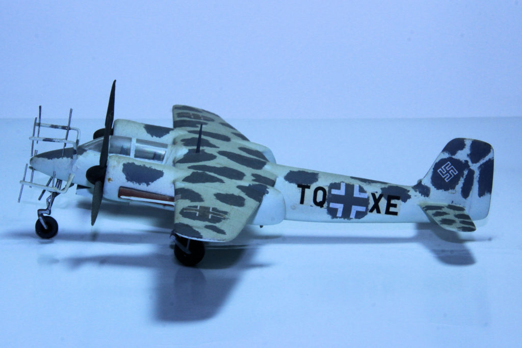 Focke Wulf Ta 154 TQ+XW 1/72 Scale Model by Pioneer 2