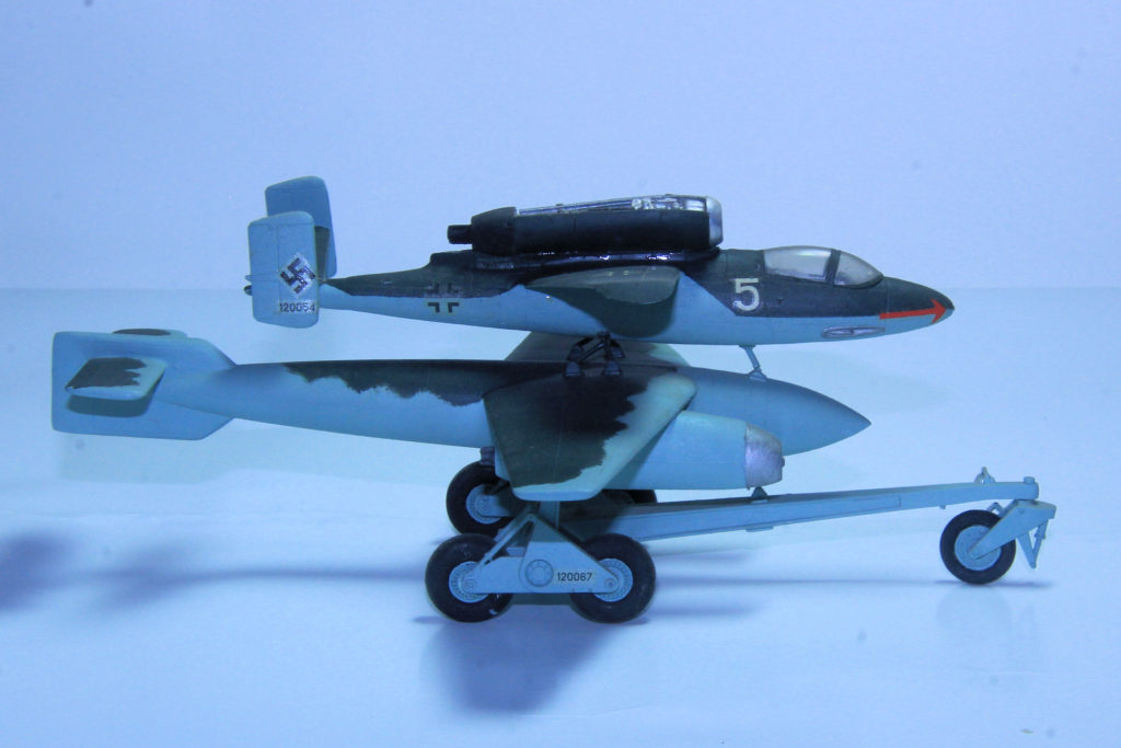 Mistel 5 Heinkel He162A-2 with Arado E-377a 1/72 Scale Model by Dragon