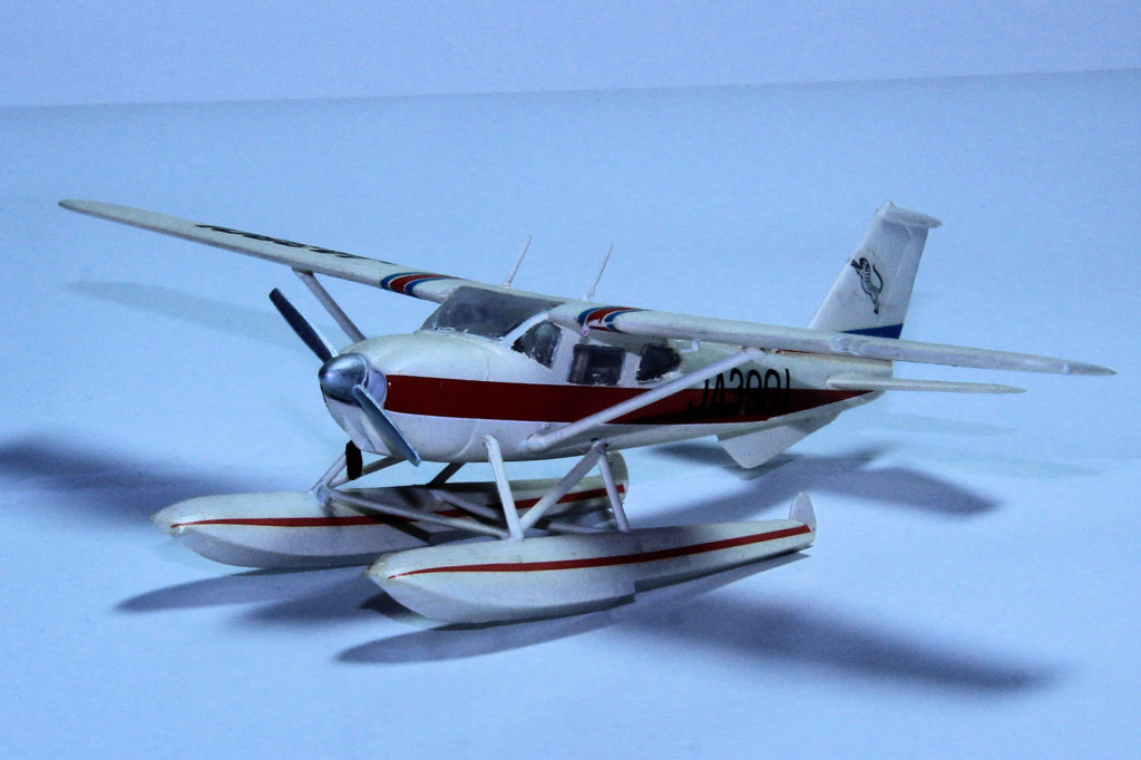 Cessna 172 Sea Plane 1/72 Scale Model by Arii