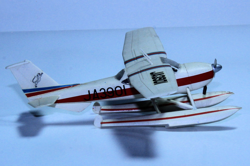 Cessna 172 Sea Plane 1/72 Scale Model by Arii