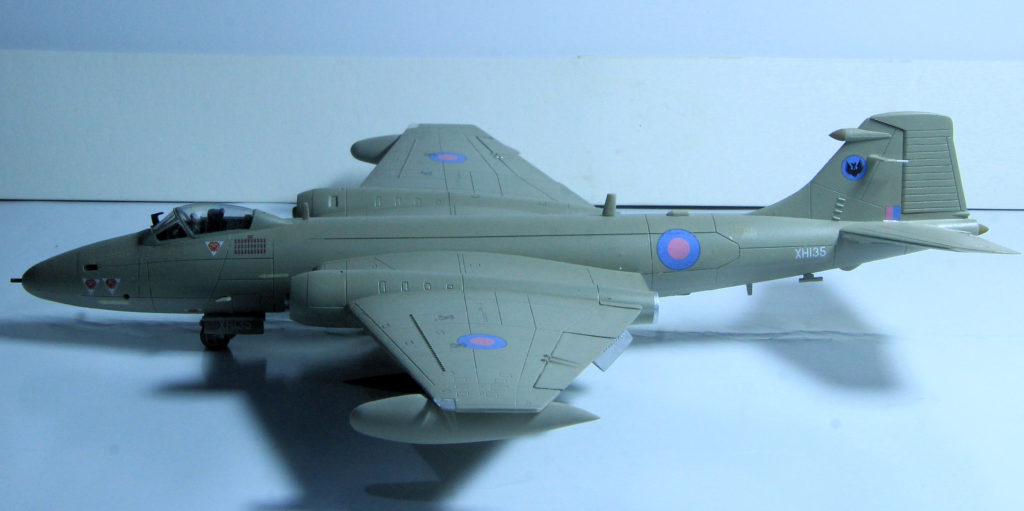 English Electric Canberra XH135 PR Mk.9 of 39 Sqn. RAF 1/72 Scale Model by Airfix